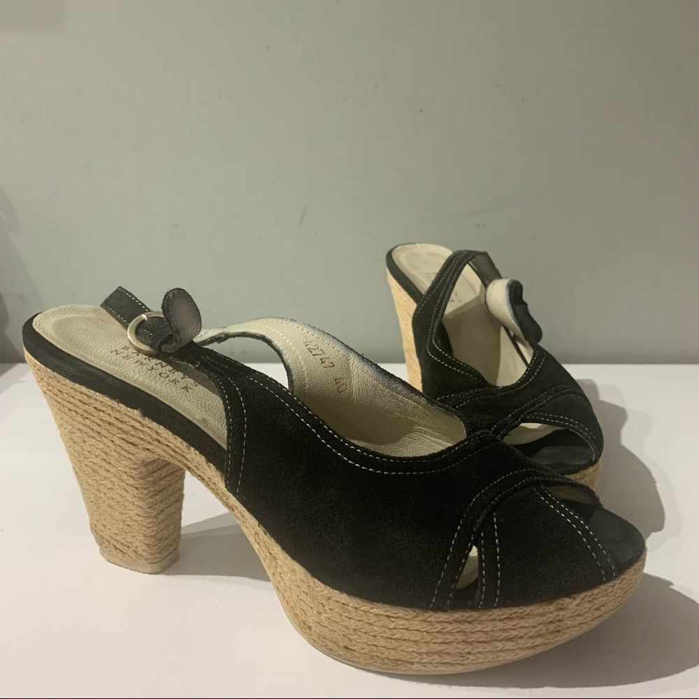 Barnes New York navy criss cross block heels